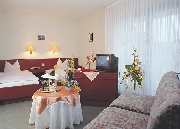 Zur Schmiede Hotel 2*